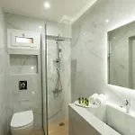 Bequest Luxury Apartment *