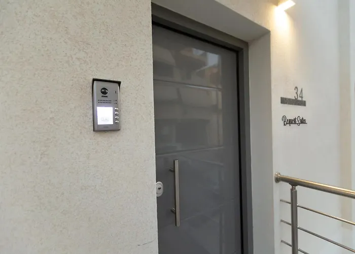 Bequest Luxury Apartament Corinth